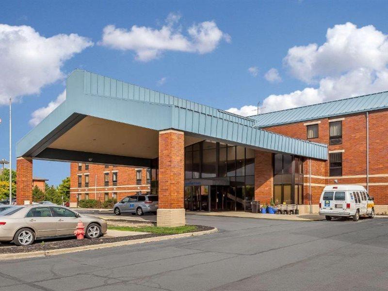 Comfort Inn Cleveland Airport Middleburg Heights Εξωτερικό φωτογραφία