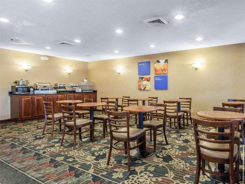Comfort Inn Cleveland Airport Middleburg Heights Εξωτερικό φωτογραφία