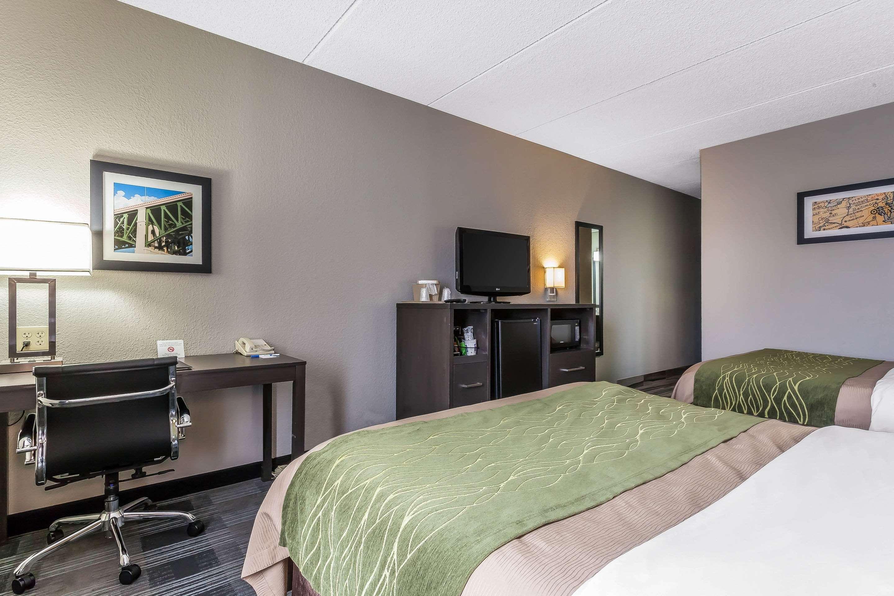 Comfort Inn Cleveland Airport Middleburg Heights Εξωτερικό φωτογραφία